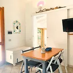Dom wakacyjny La Vela Summer House - Free Wifi - 700mt From The Costa Rei