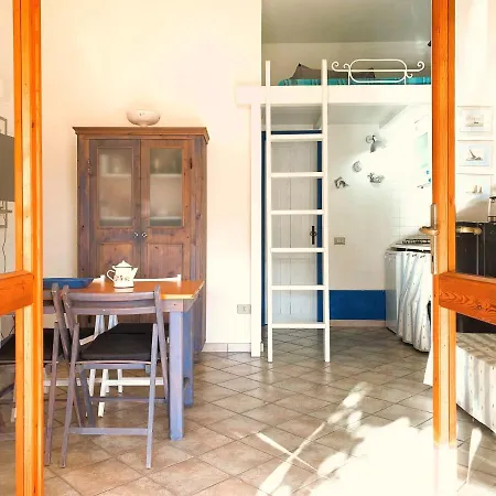 La Vela Summer House - Free Wifi - 700mt From The