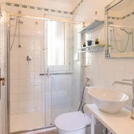 La Vela Summer House - Free Wifi - 700mt From The *