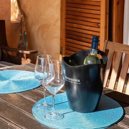 La Vela Summer House - Free Wifi - 700mt From The